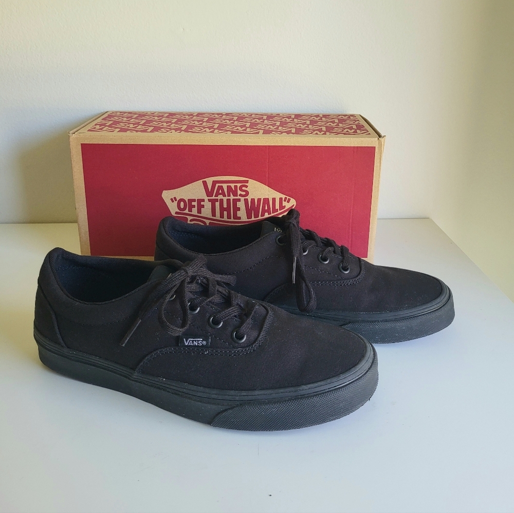 Vans Doheny Black Sneakers - Women's Size 8